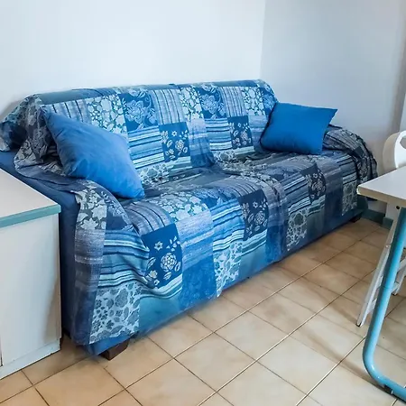 M354 - Marcelli, Bilocale Con Portico In Zona Tranquilla * Marcelli