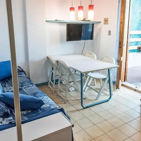 M354 - Marcelli, Bilocale Con Portico In Zona Tranquilla Marcelli