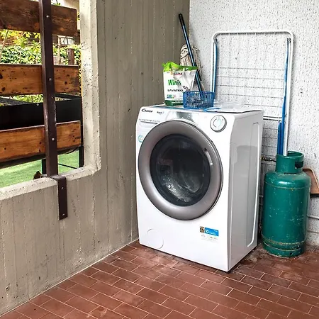 M354 - Marcelli, Bilocale Con Portico In Zona Tranquilla