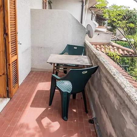 M354 - Marcelli, Bilocale Con Portico In Zona Tranquilla * Marcelli