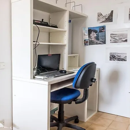 Apartamento M354 - Marcelli, Bilocale Con Portico In Zona Tranquilla