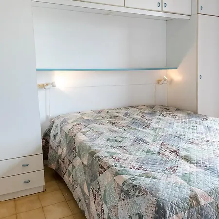 Apartment M354 - Marcelli, Bilocale Con Portico In Zona Tranquilla *